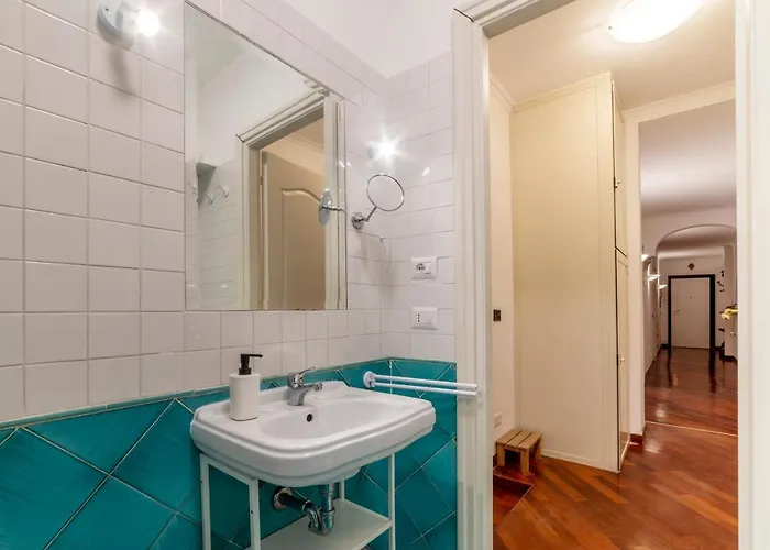 Guesthost - San Lorenzo Cozy And Comfortable Flat *