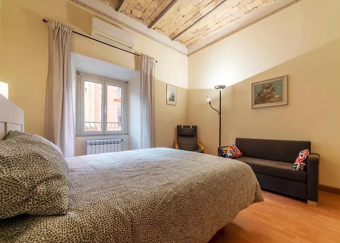 Guesthost - San Lorenzo Cozy And Comfortable Flat * Rome