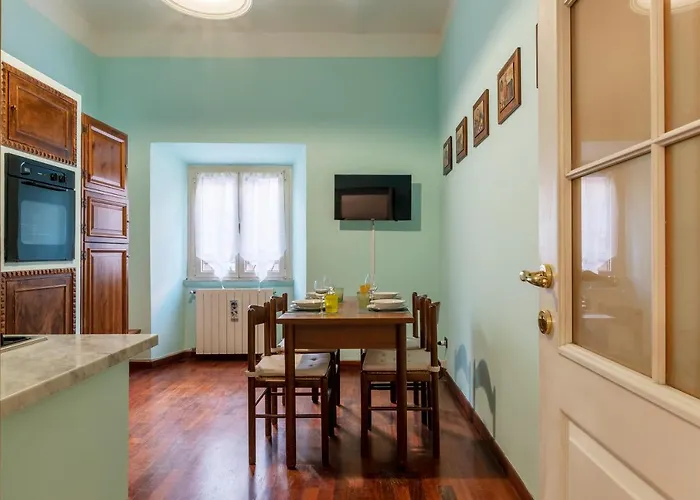 Guesthost - San Lorenzo Cozy And Comfortable Flat Rome